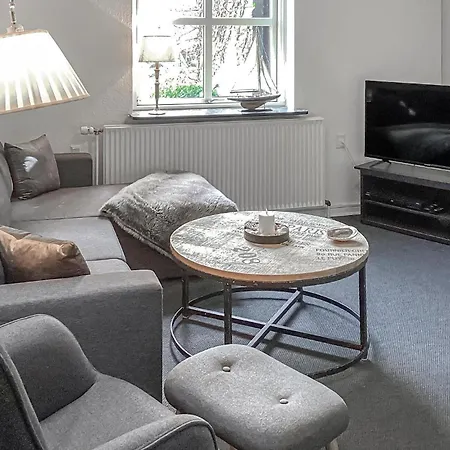 1 Bedroom Beautiful In Daire